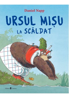 Ursul Misu la scaldat..